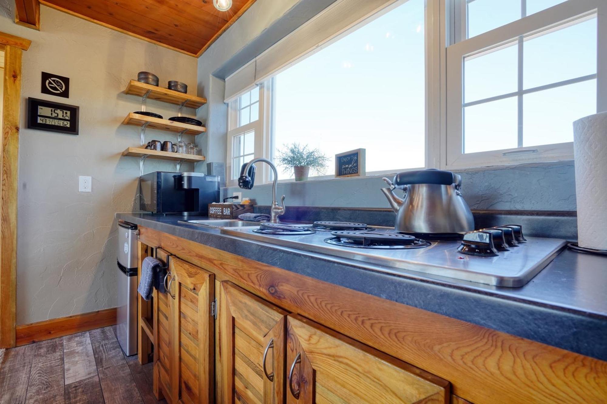 Sunrise Cabin At Highland Meadows Hot Springs Bagian luar foto