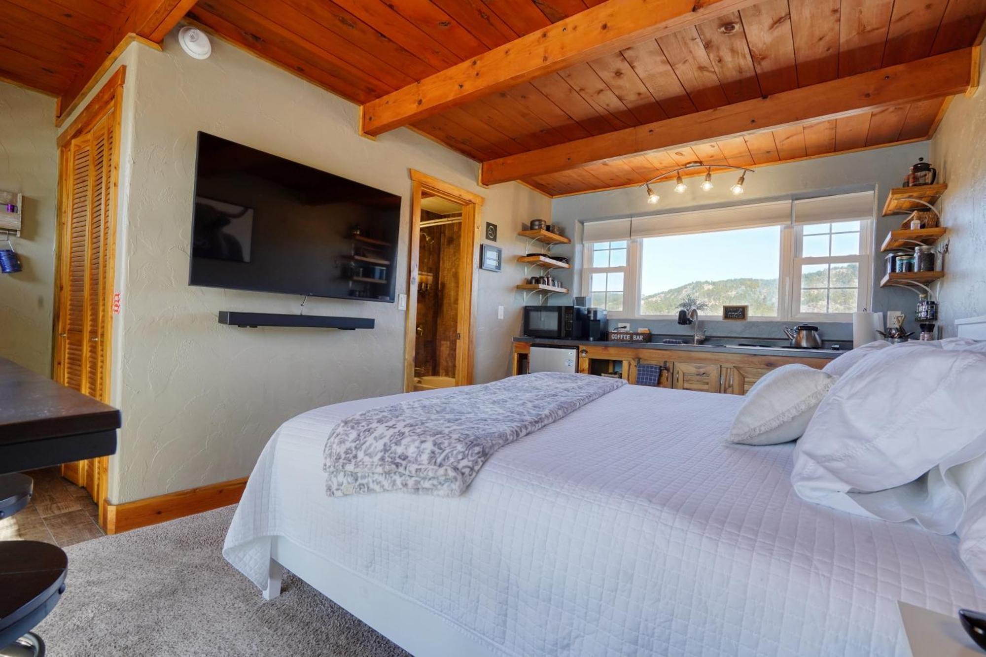 Sunrise Cabin At Highland Meadows Hot Springs Bagian luar foto